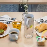 Lejlighedshotel Appart'city Classic La 2*