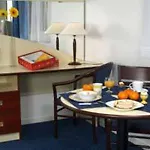 Appart'city Classic La Lejlighedshotel