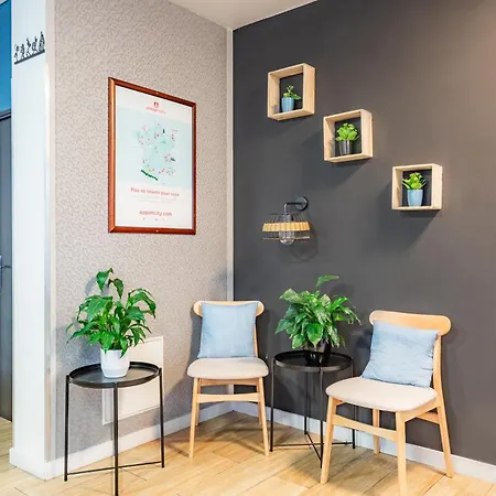 Appart'city Classic La Aparthotel