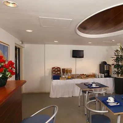 Hotel apartamentowy Appart'city Classic La Paryż